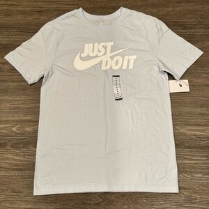 Nike Logo Shirt sz M